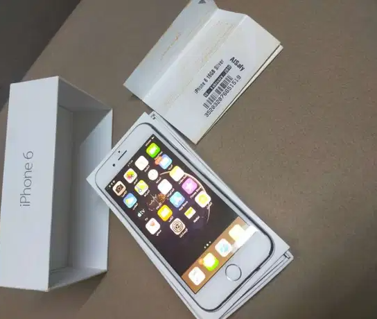 IPhone 6
مساحه 16 جيجا
بطاريه اداء عالي عشان الاصيله بتاعتو
بصمه طلقه بدون اي مشاكل
بالعلبه +الشاحن الأصلي +الكتالوج +الضمان
الجهاز مش مغير حاجه شاشه وبطارية أصليه
متركب ليه سكنا حمايه لضهر الجهاز
مفه...
