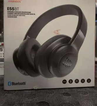 JBL E55 Bt
they are used only for a week as you can see from the condition in the pictures. Its always kept in perfect Prestine condition. They were kept in box and never used after that. Only serious...