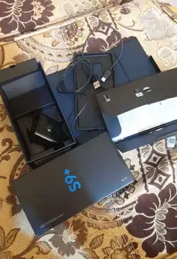 Samsung S9 plus

Very good condition. With box and original accesseries..