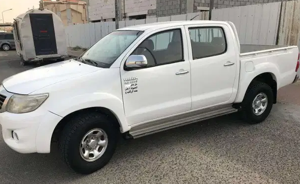 Toyota Hilux 4X4 2012
Engine Gear and A/C Good condition