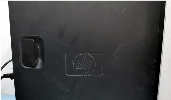 جهاز كمبيوتر ( hp)  مستعمل