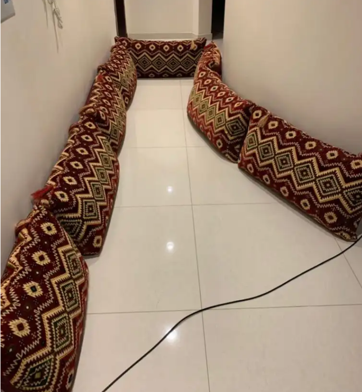 مساند ظهر مساند أرضيه عدد8 جلسة ارضيه للبيع