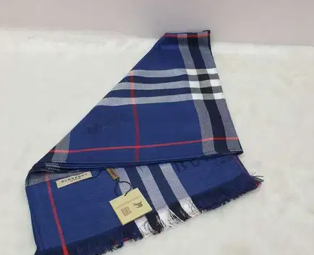 شالات ماركات مختلفة مقاسات مختلفة