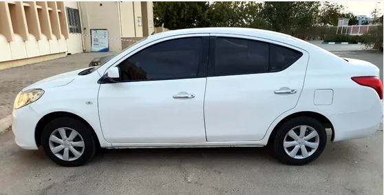 سيارة نيسان صني للبيع