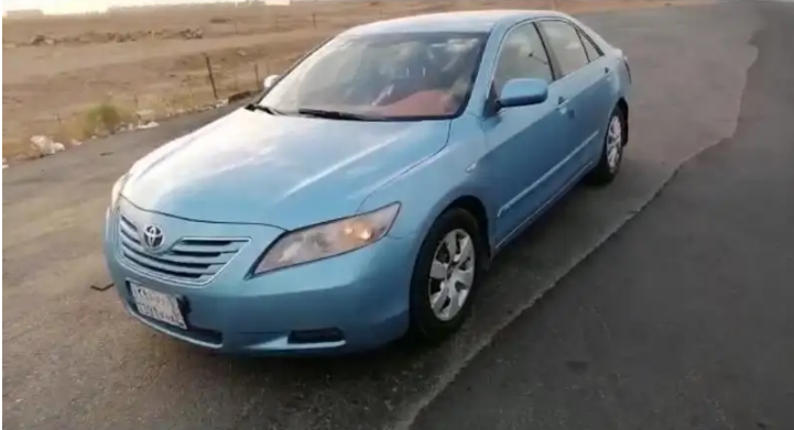 كامري2007نضيف جدآ