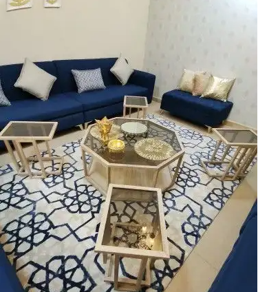 طاولات من عبد اللطيف