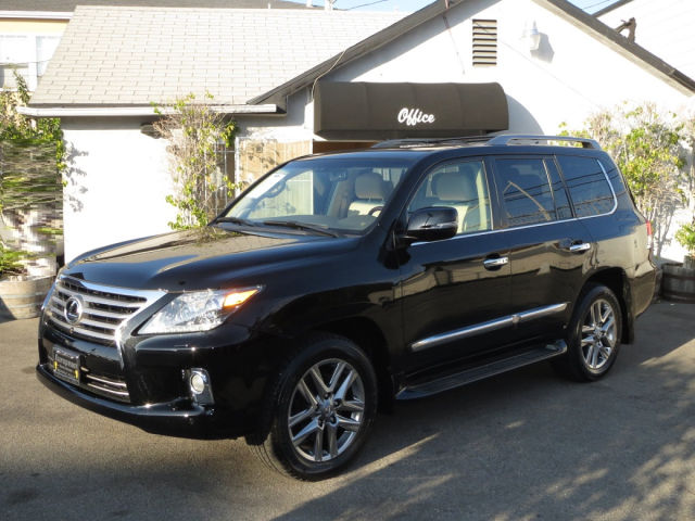 Lexus LX 570 2013