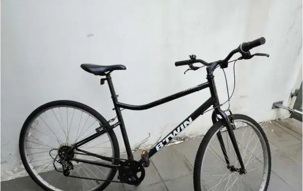 B-twin riverside bicycle