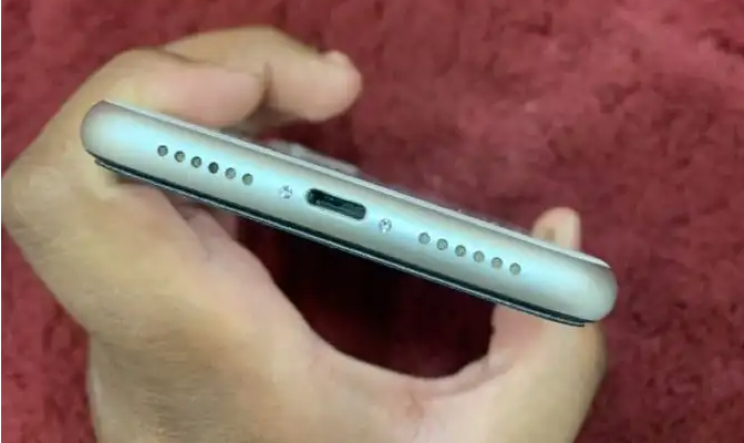 ايفون 11 قيقاء 64