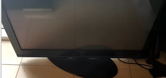 تلفزيون سامسونج بلازما. بحالة جيدة. USB للبيع