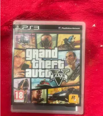 GTA 5 for PlayStation 3 ( 1 month used )