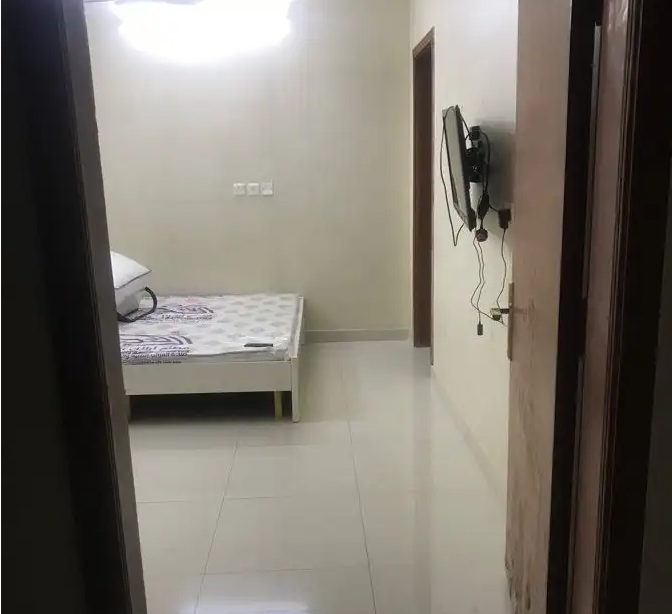 استديو مفروش بالعزيزيه