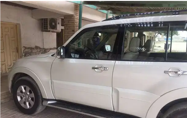 ميتسوبيشي باچيرو حاله جيده