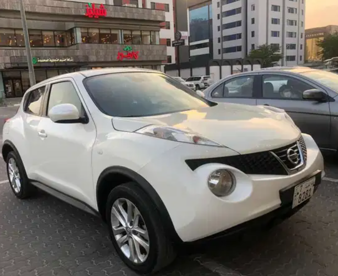 للبيع نيسان جوك موديل ٢٠١٤ بحاله ممتازه