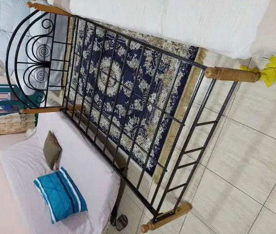 Single bed for sale