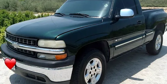للبيع سلفرادو مخصر موديل 2002 4×4 فورويل ملكيه 10 اشهر مطلوب 18500