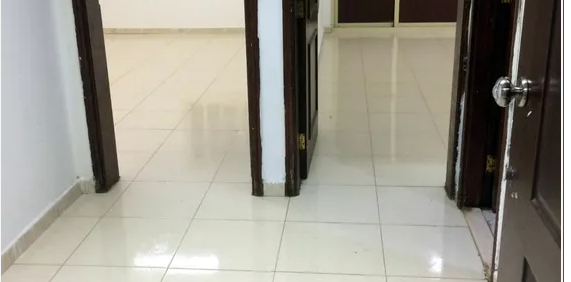 للايجار الشهري بعجمان شقه غرفه وصاله دفع شهري بدون فرش وبدون شيكات الروضه