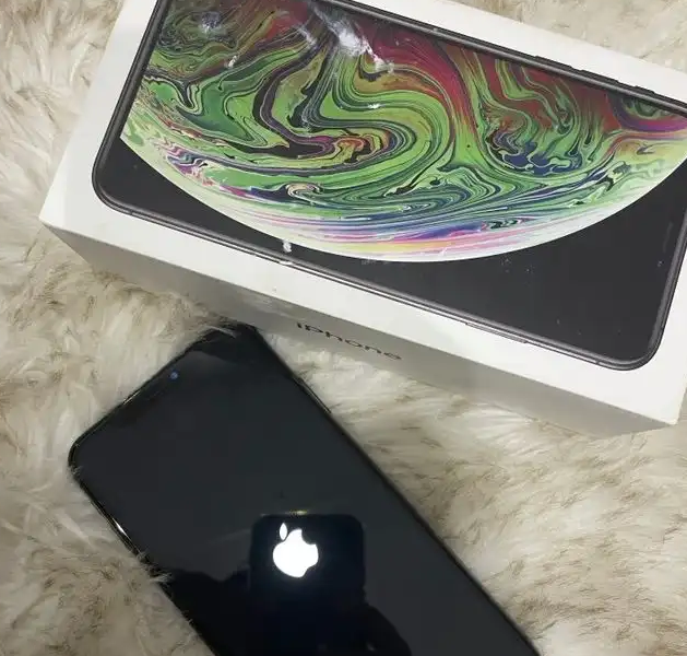 ايفون اكس ماكس 256
