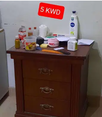 Small wooden cabord