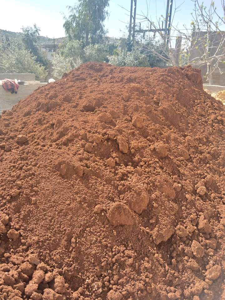 يتوفر+تراب+احمر+نظيف+للحدائق+داخل+عمان+0788441130