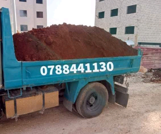 تراب+احمر+زراعي+نظيف+توصيل+داخل+عمان+حمولة+السيارة+2+متر+++الى++3+متر+0788441130